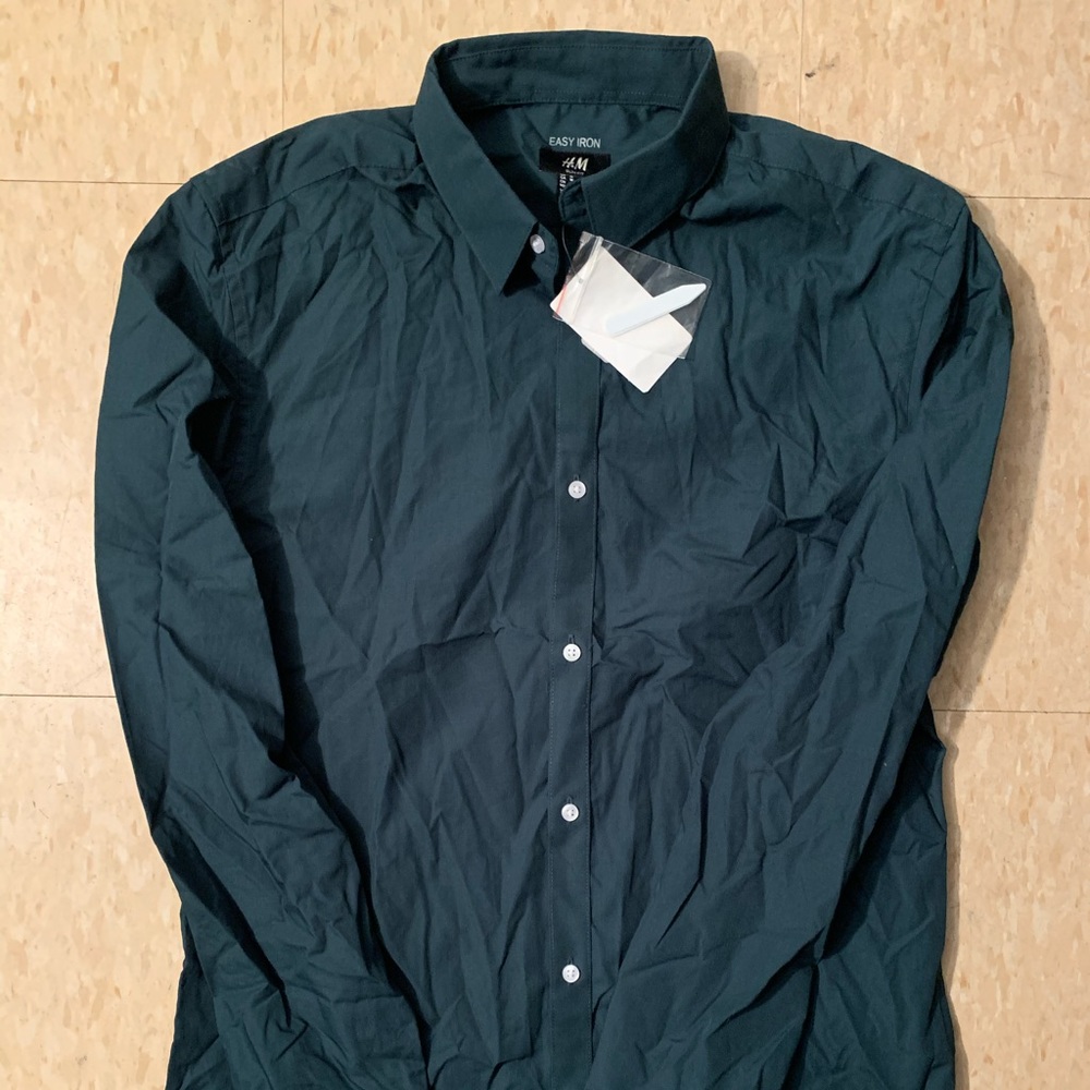 H&M green slim fit dress shirt.
